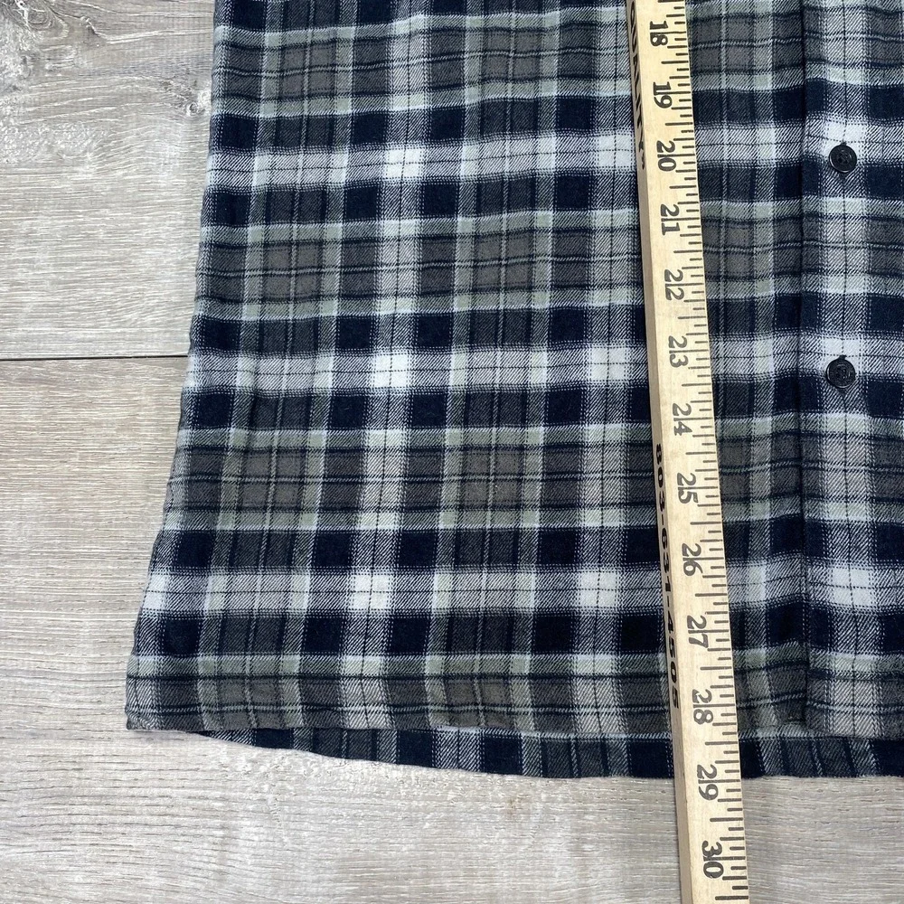 Kuhl Men's‎ Dillingr Flannel Shirt Long Sleeve Outdoor Hiking Metal Button Flap